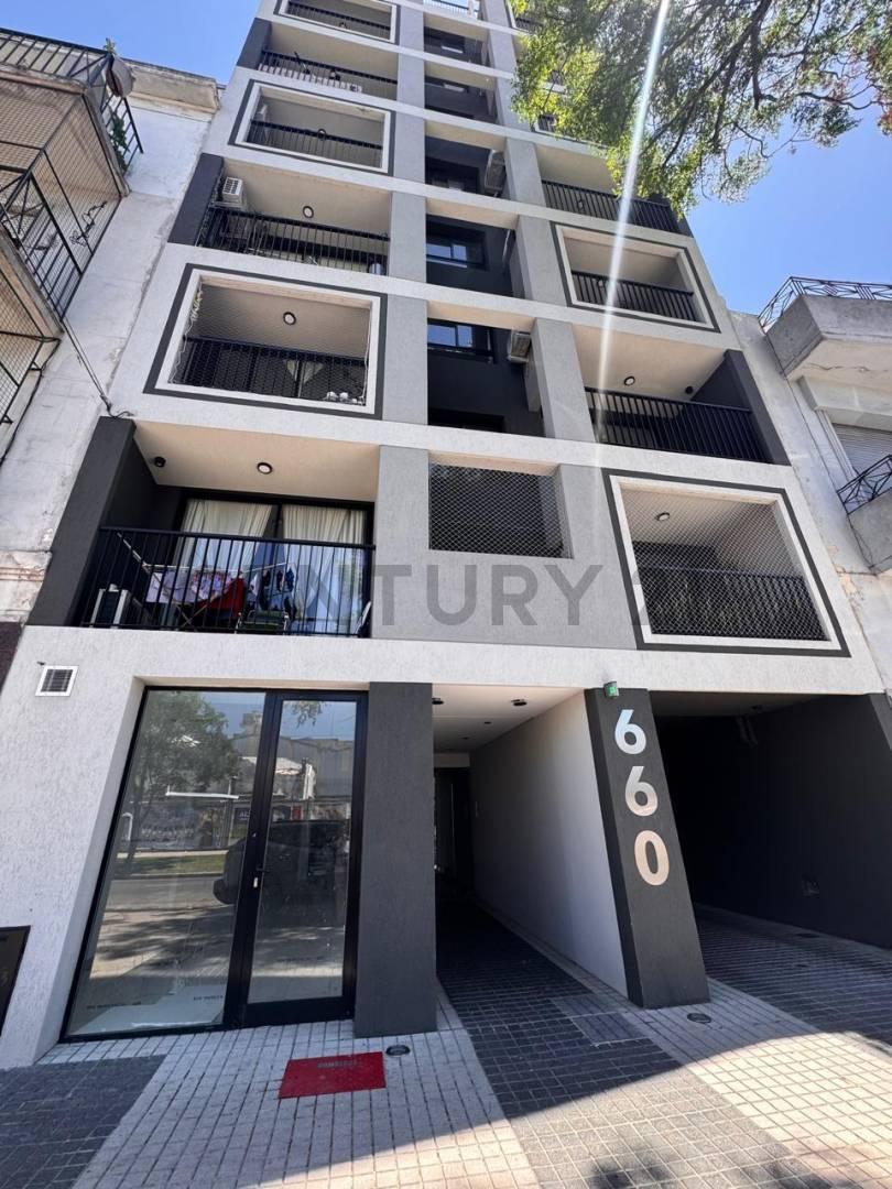 DEPTO. A ESTRENAR 2 AMBTES. CON AMENITIES MUY LUMINOSO BALCON DORMITORIO EN SUITE TOILETTE 58 m² Tot — foto 1