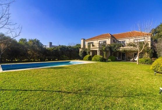 Venta Residencia en Barrio Cerrado La Montura – Pilar — foto 1
