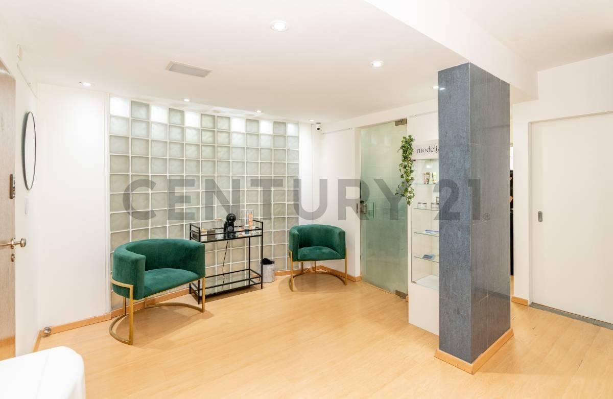 Venta oficina comercial - semipiso luminoso a metros de Av Cabildo en Belgrano — foto 1