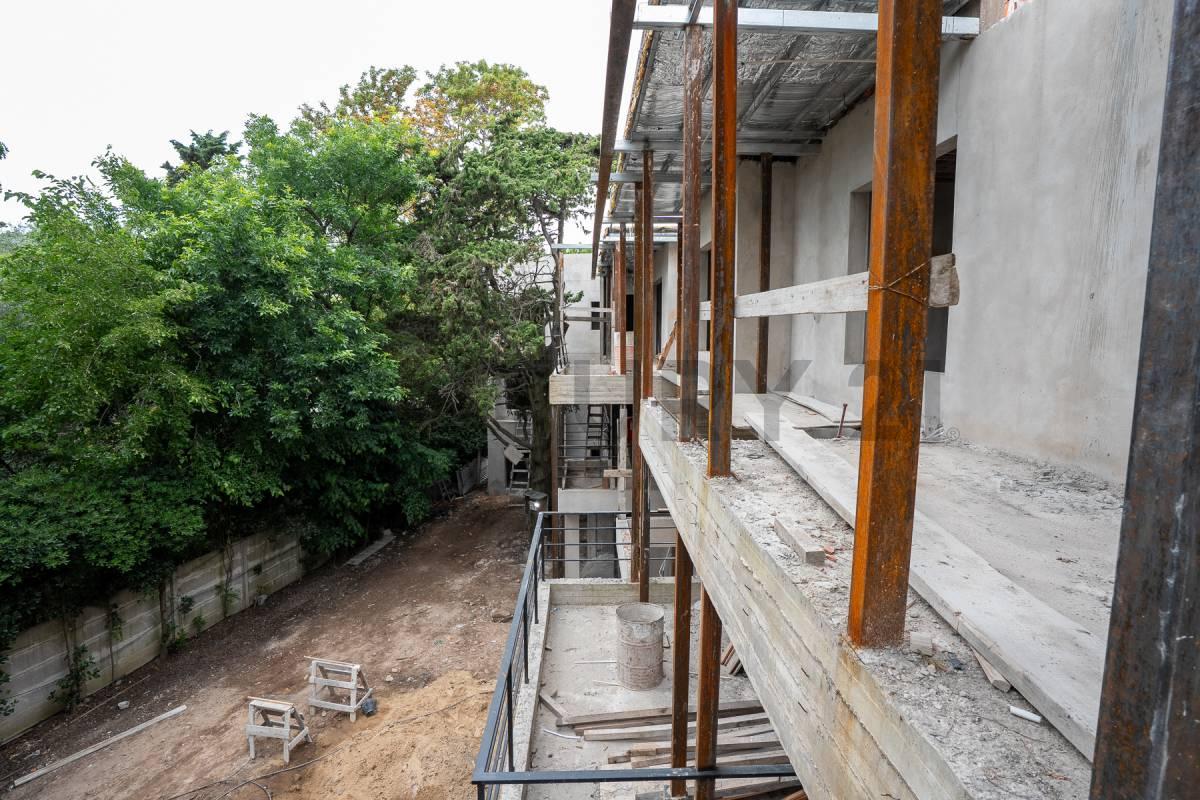 Venta Departamento de 2 dormitorios -CITY BELL, Cno Gral. Belgrano e/ 465 y 466. — foto 1