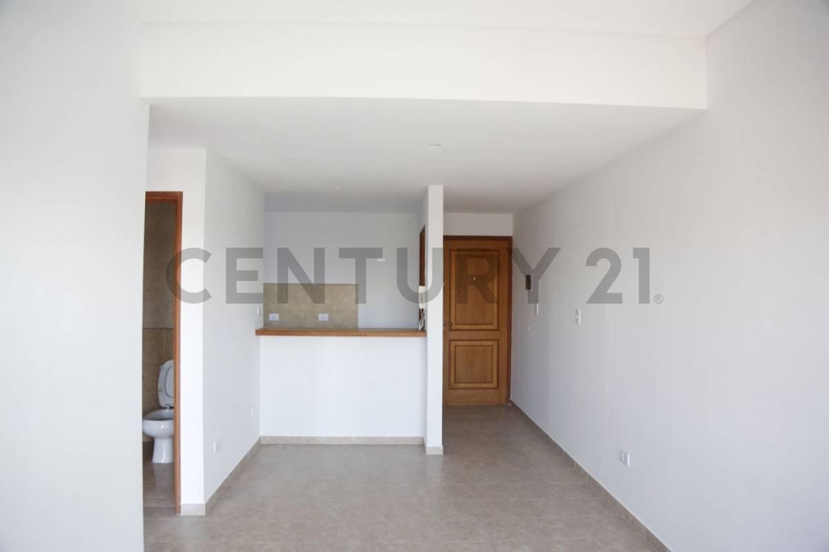 Venta de Departamento con cochera en La Plata. — foto 1