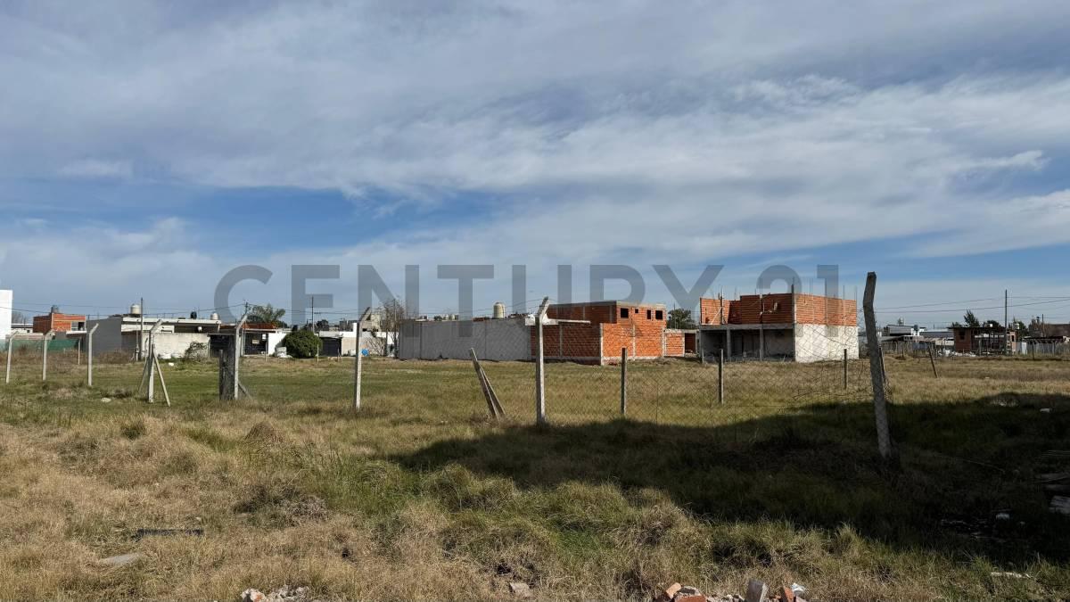 Lote en venta en Barrio Savoia — foto 1