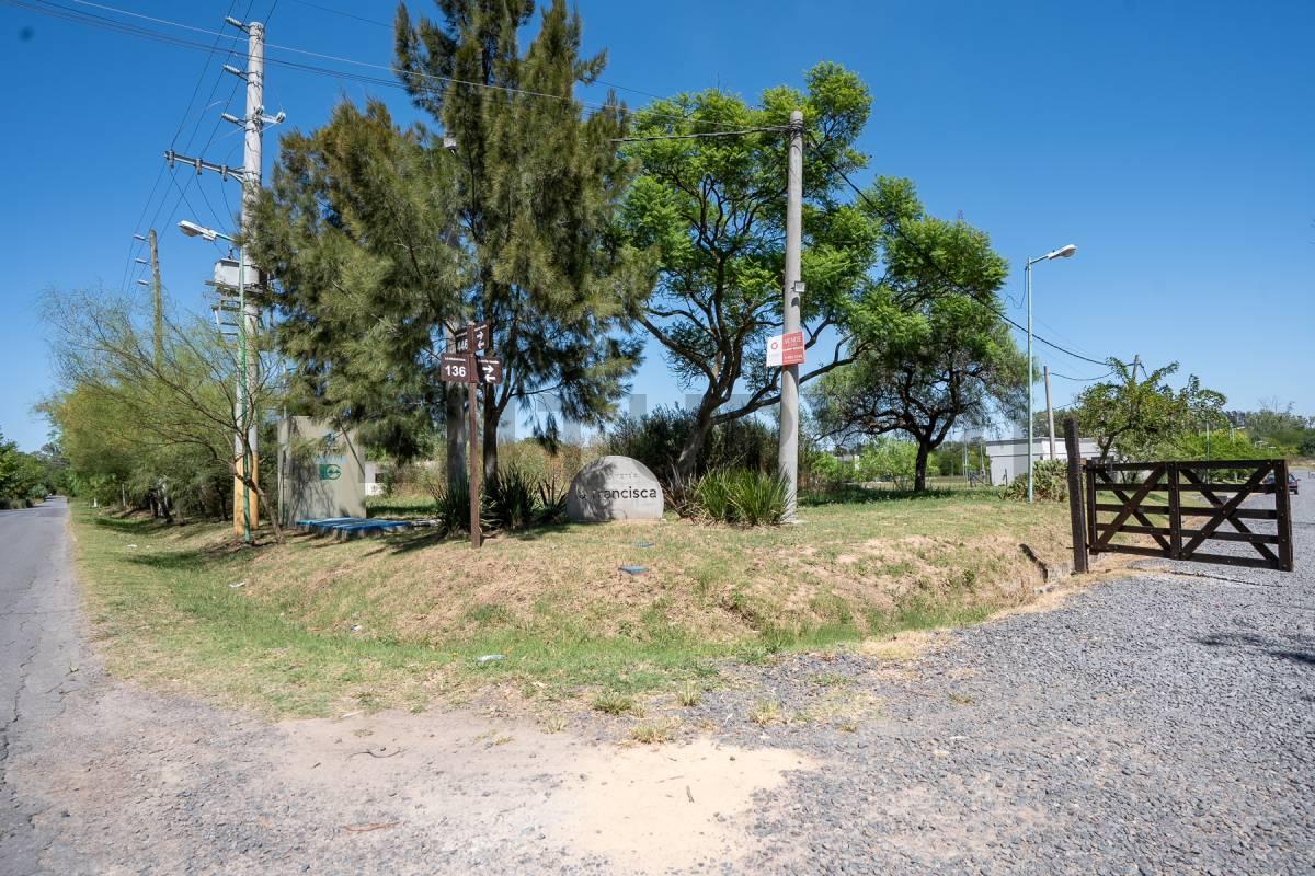 LOTE EN VENTA EN CITY BELL, 446 y 136 — foto 1