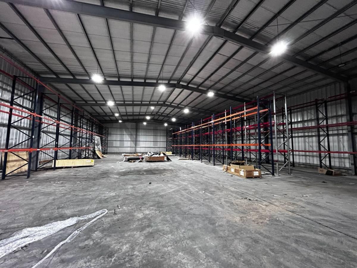 Venta Galpón en Área Productiva La Plata. Av 520 y 200 — foto 1