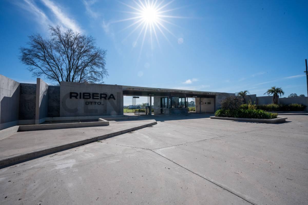 LOTE INTERNO EN VENTA EN BARRIO CERRADO RIBERA . — foto 1