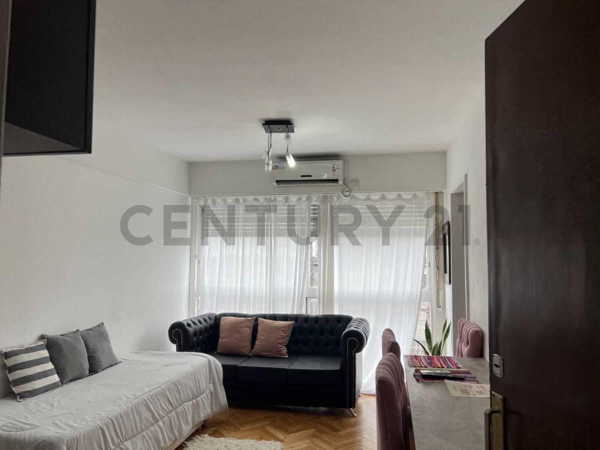 Alquiler departamento 2 ambientes amoblado, ubicación estratégica — foto 1