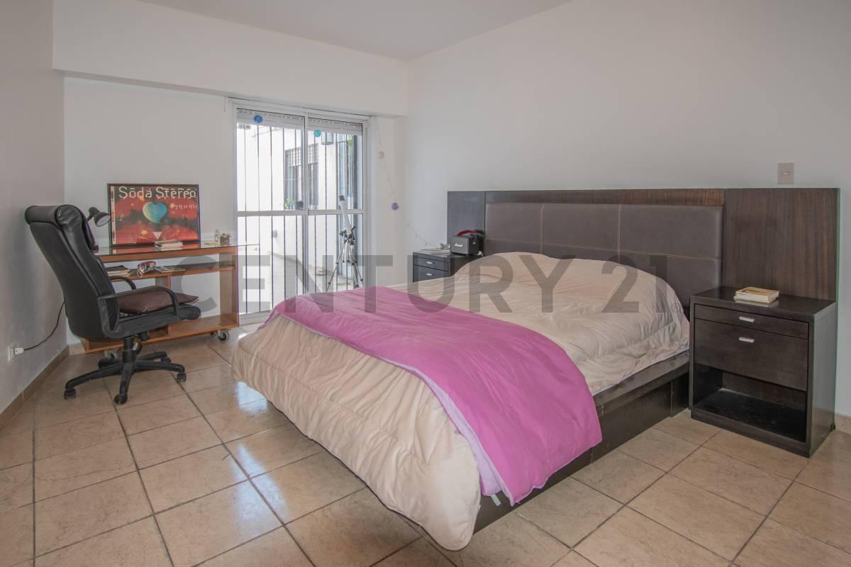 VENTA PH 3 AMBIENTES CON PATIO Y ENTRADA INDEPENDIENTE- FLORESTA, CIUDAD AUTONOMA DE BUENOS AIRES — foto 1