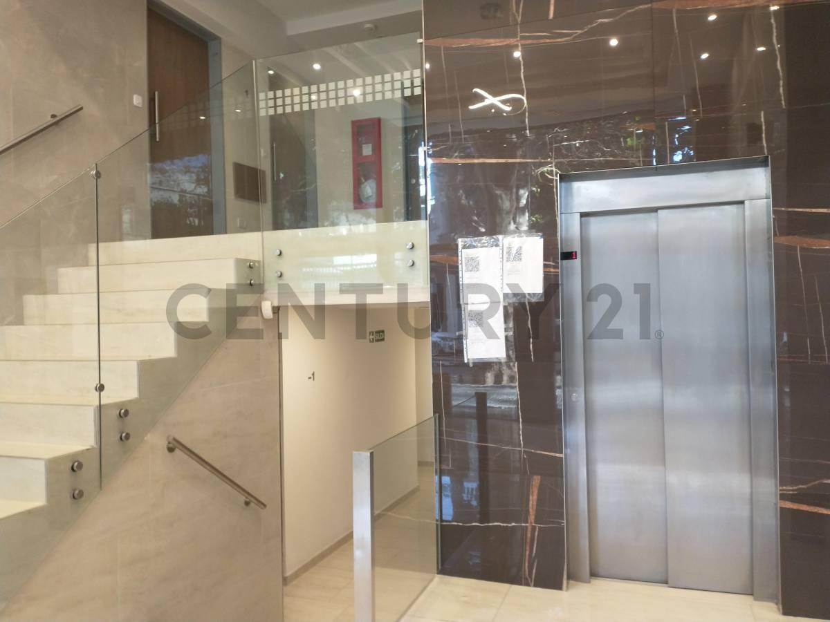 VENTA MONOAMBIENTE DIVISIBLE CON PATIO — foto 1