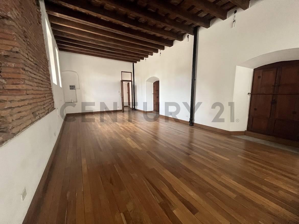 Casona en alquiler comercial en Monserrat — foto 1