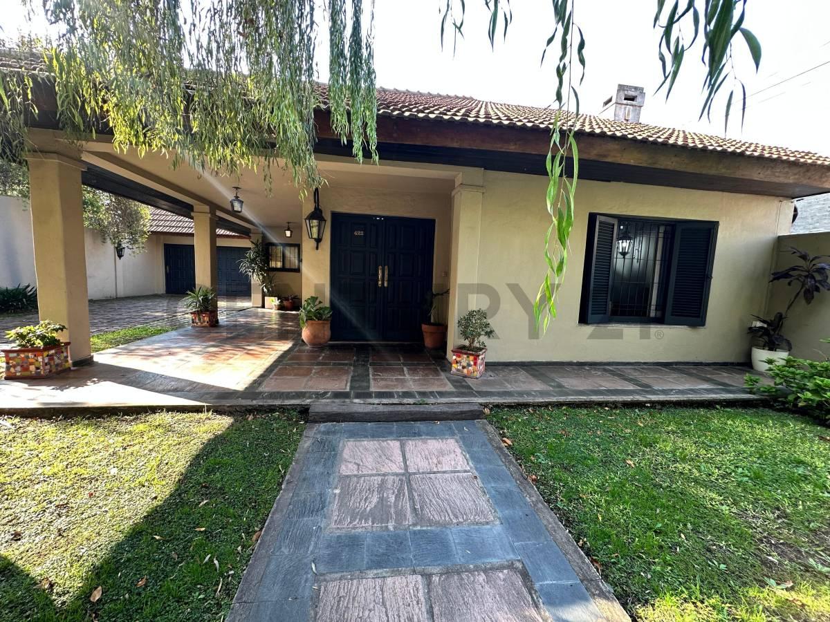 VENTA CASA CASTELAR 4 AMBIENTES ACEPTA PERMUTA — foto 1