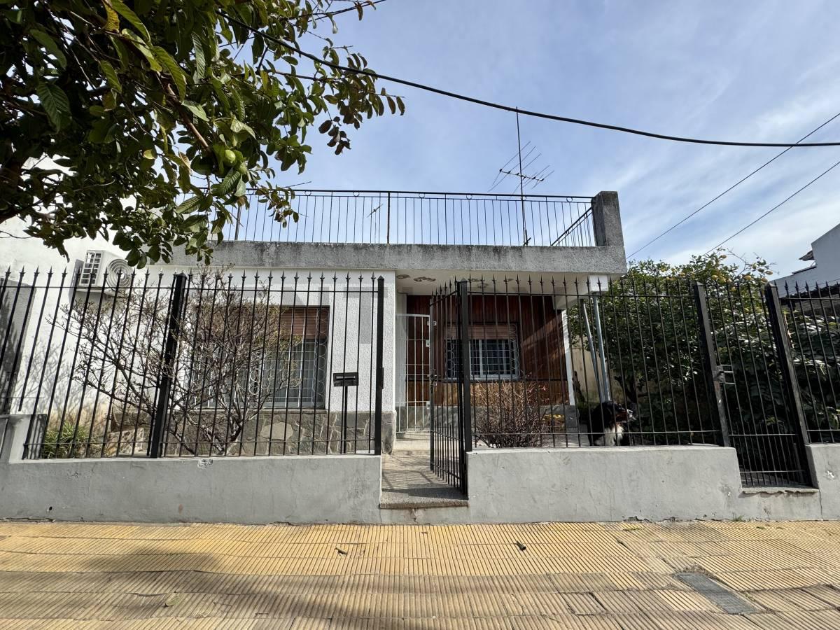 VENTA CASA 2 AMBIENTES CON GRAN POTENCIAL — foto 1