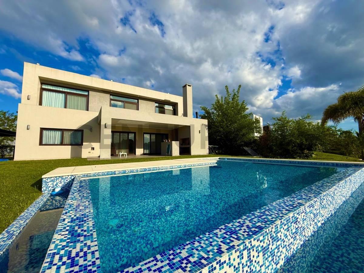 Venta Casa A La Laguna El Canton Barrio Islas-escobar — foto 1