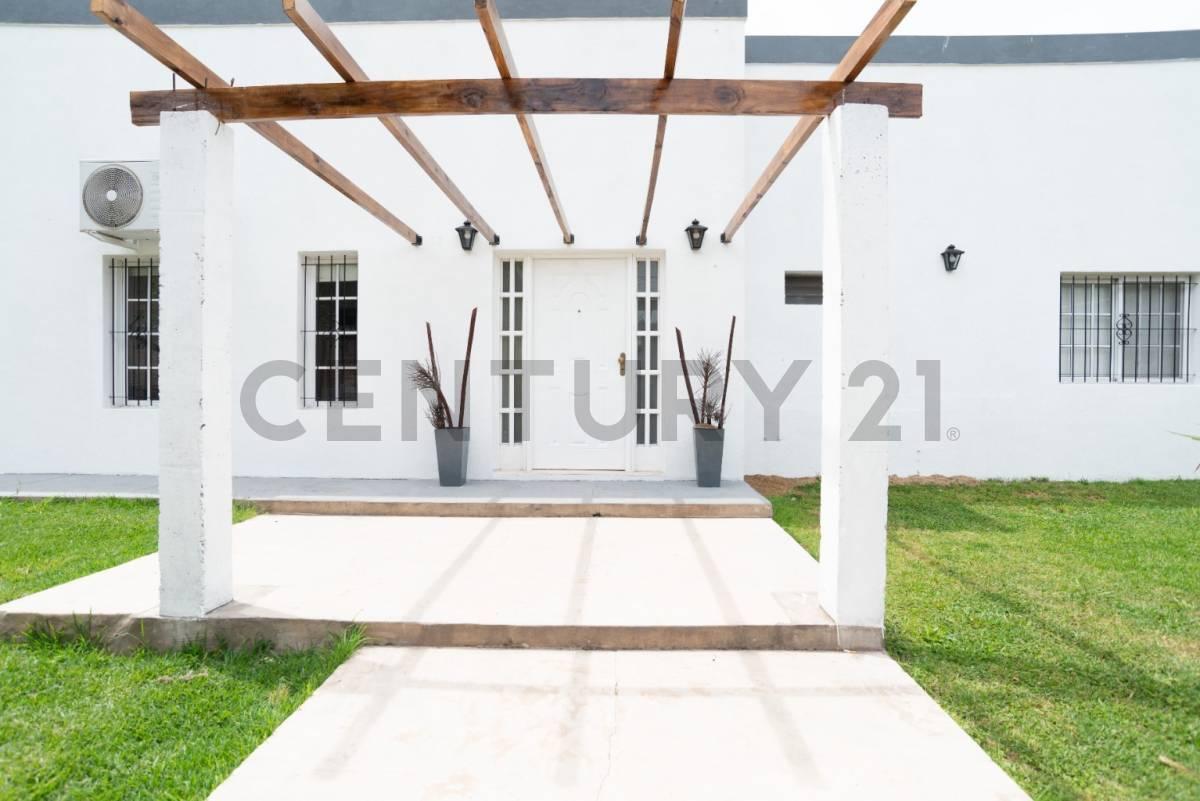 VENTA CASA 6 AMBIENTES MORENO BARRIO GAONA GRAN LOTE QUINCHO PILETA — foto 1