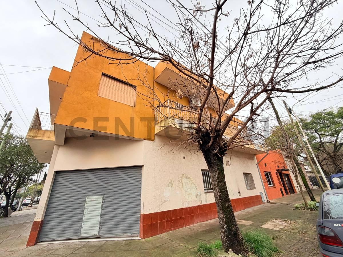 VENTA PROPIEDAD MULTIFAMILIAR CON 2 PH Y LOCAL EN RAMOS MEJIA — foto 1