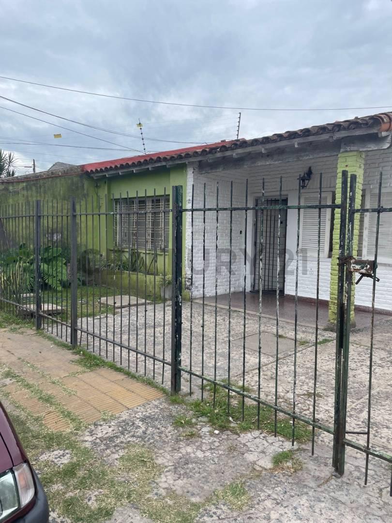 venta casa multifamiliar 5 ambientes en total Moron — foto 1