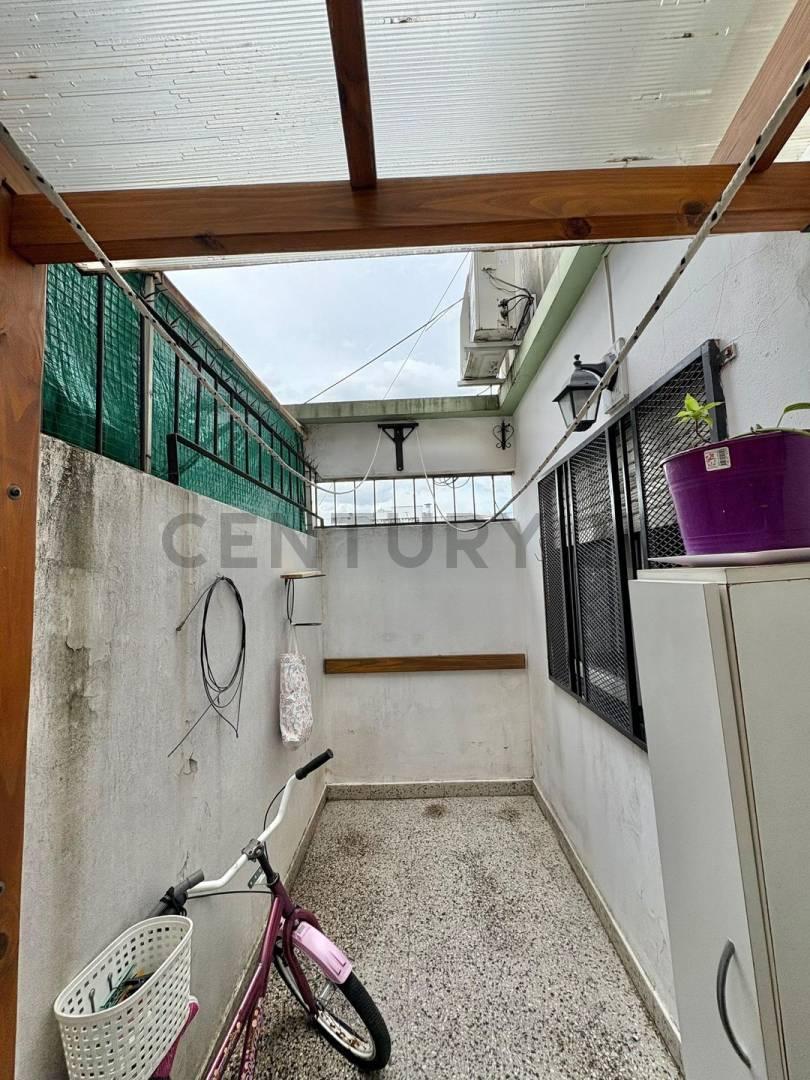 PH 2 AMBIENTES EN VENTA CON PATIO - APTO CREDITO — foto 1