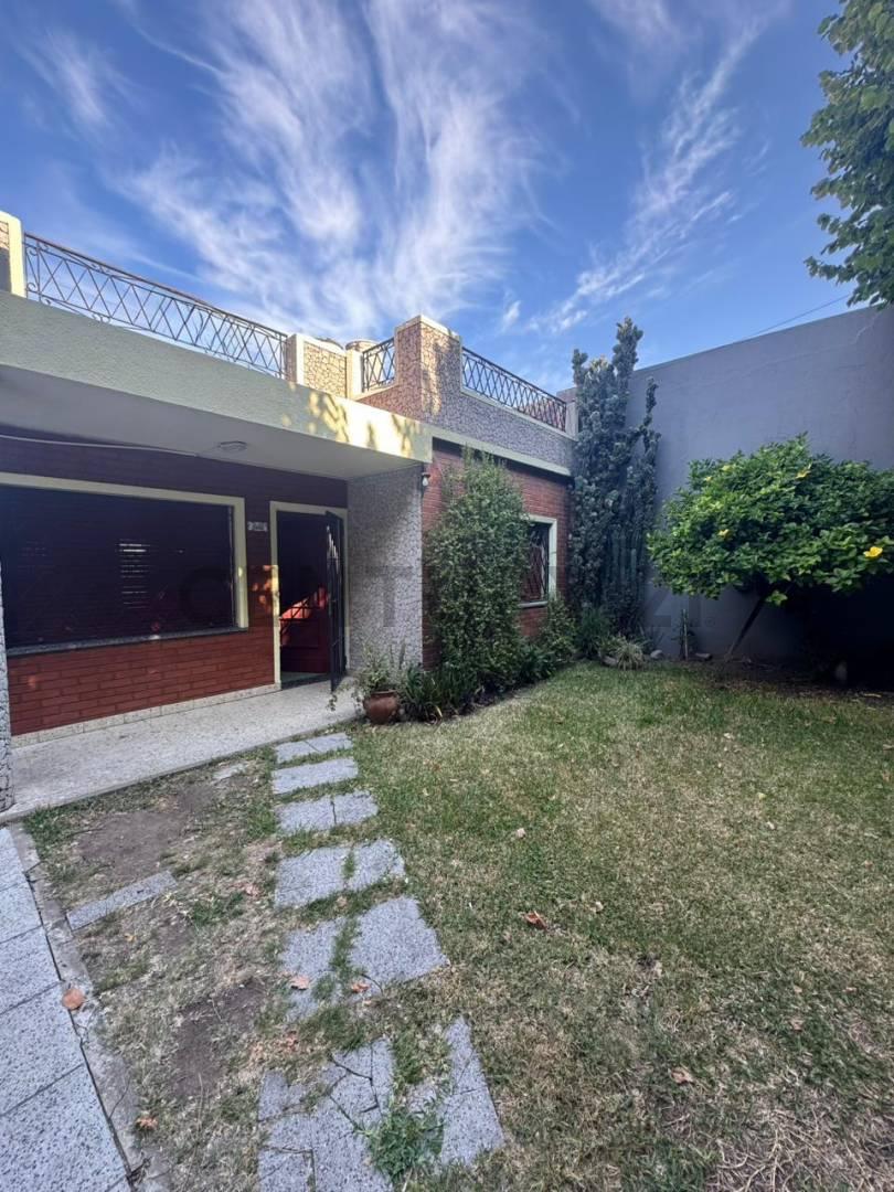 VENTA PH 3 AMB C/PATIO Y TERRAZA PROPIA EN CASEROS — foto 1