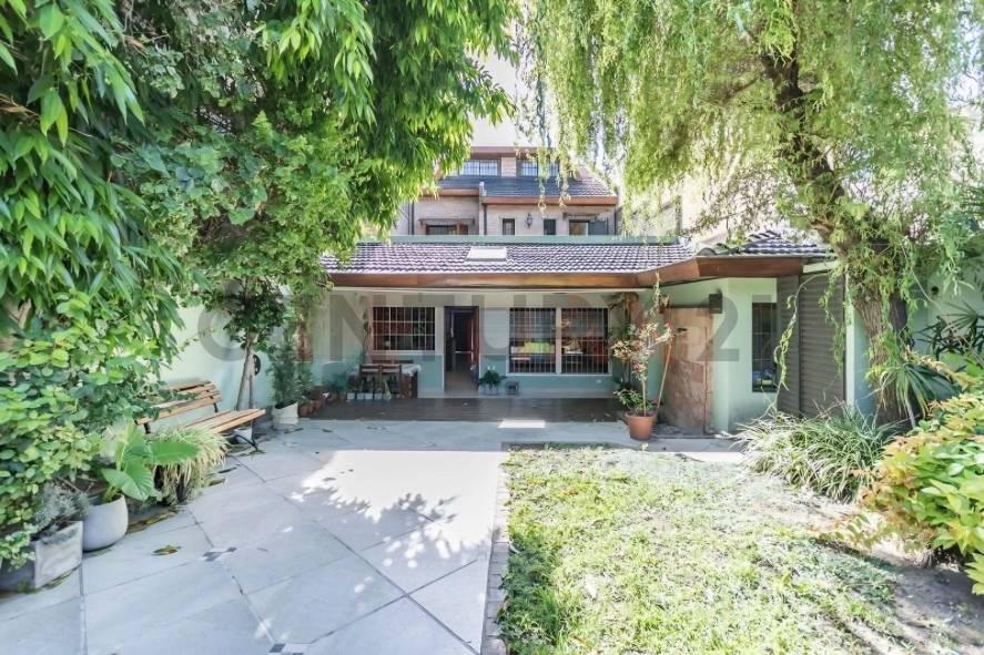 VENTA CASA 5 AMBIENTES CON PATIO Y COCHERA VILLA BOSCH — foto 1