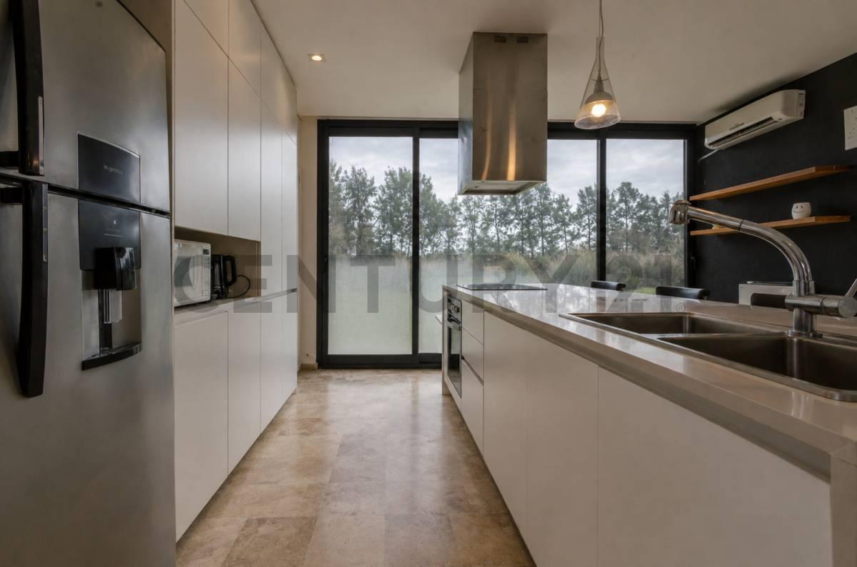Venta-Permuta Casa 5 ambientes con pileta sobre 1.400 m² en Haras San Pablo – APTA CREDITO! — foto 1