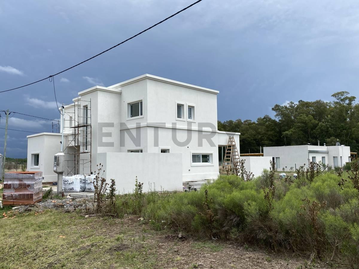 Lote en City Bell, en barrio semi cerrado La Serena — foto 1