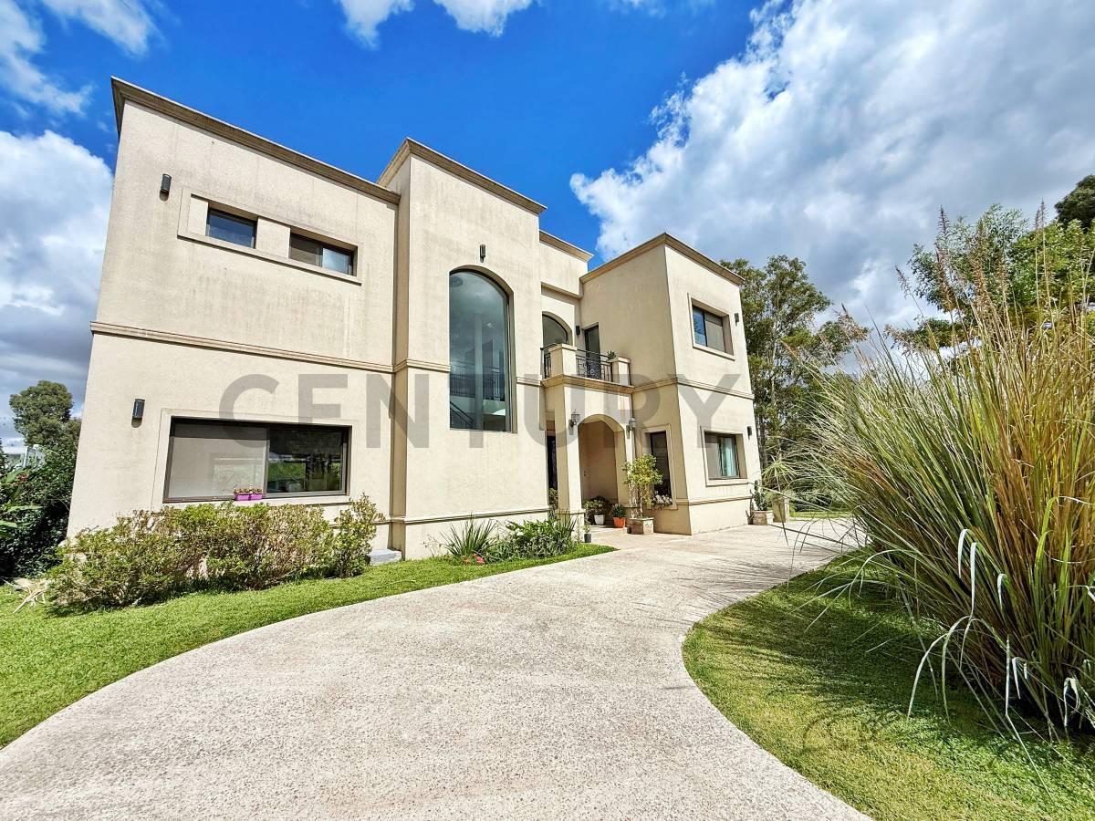 VENTA DE CASA EN EL BARRIO CERRADO LA CANDIDA ,CLUB DE CAMPO — foto 1