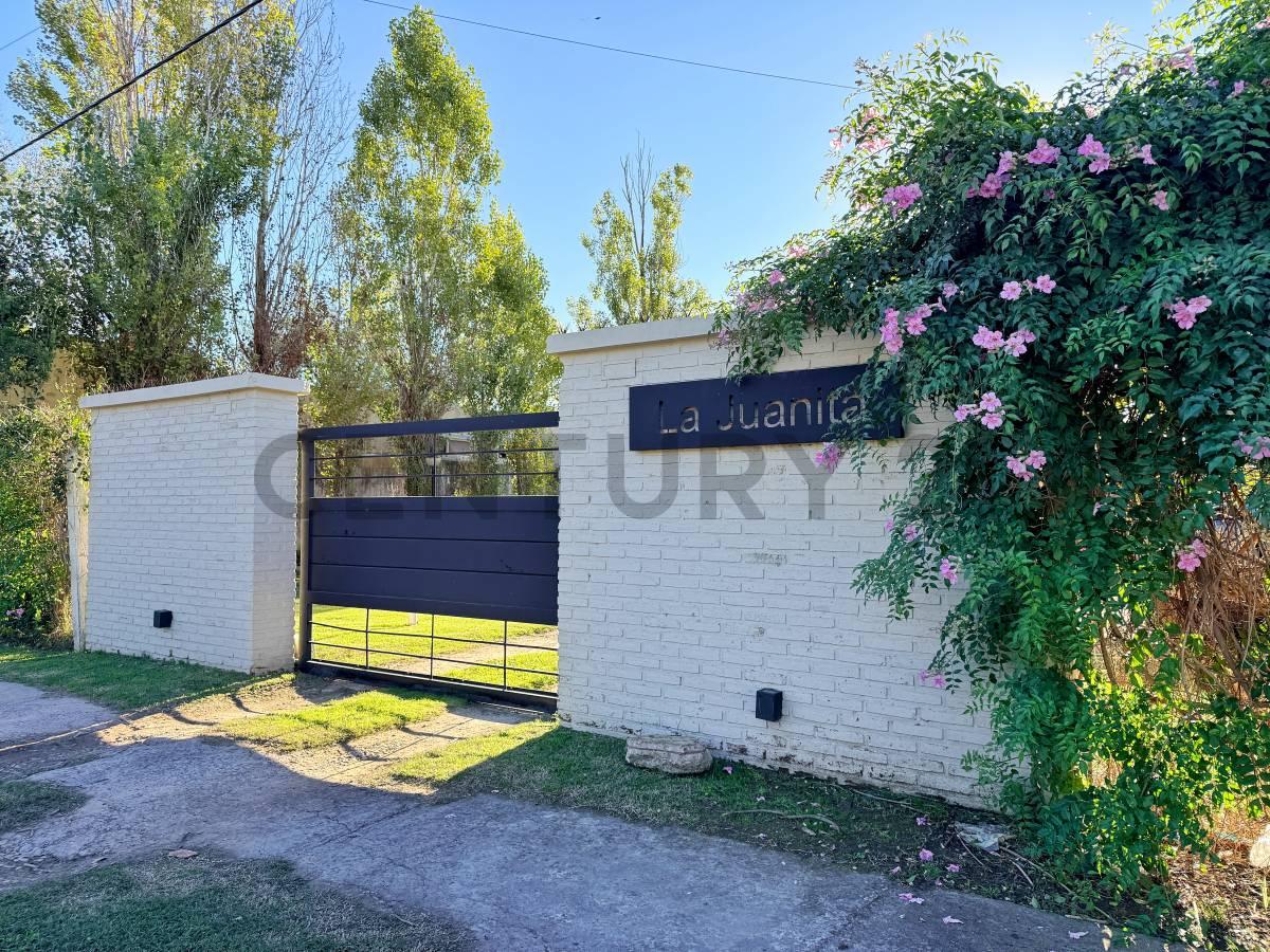 Lote en venta en barrio cerrado La Juanita — foto 1