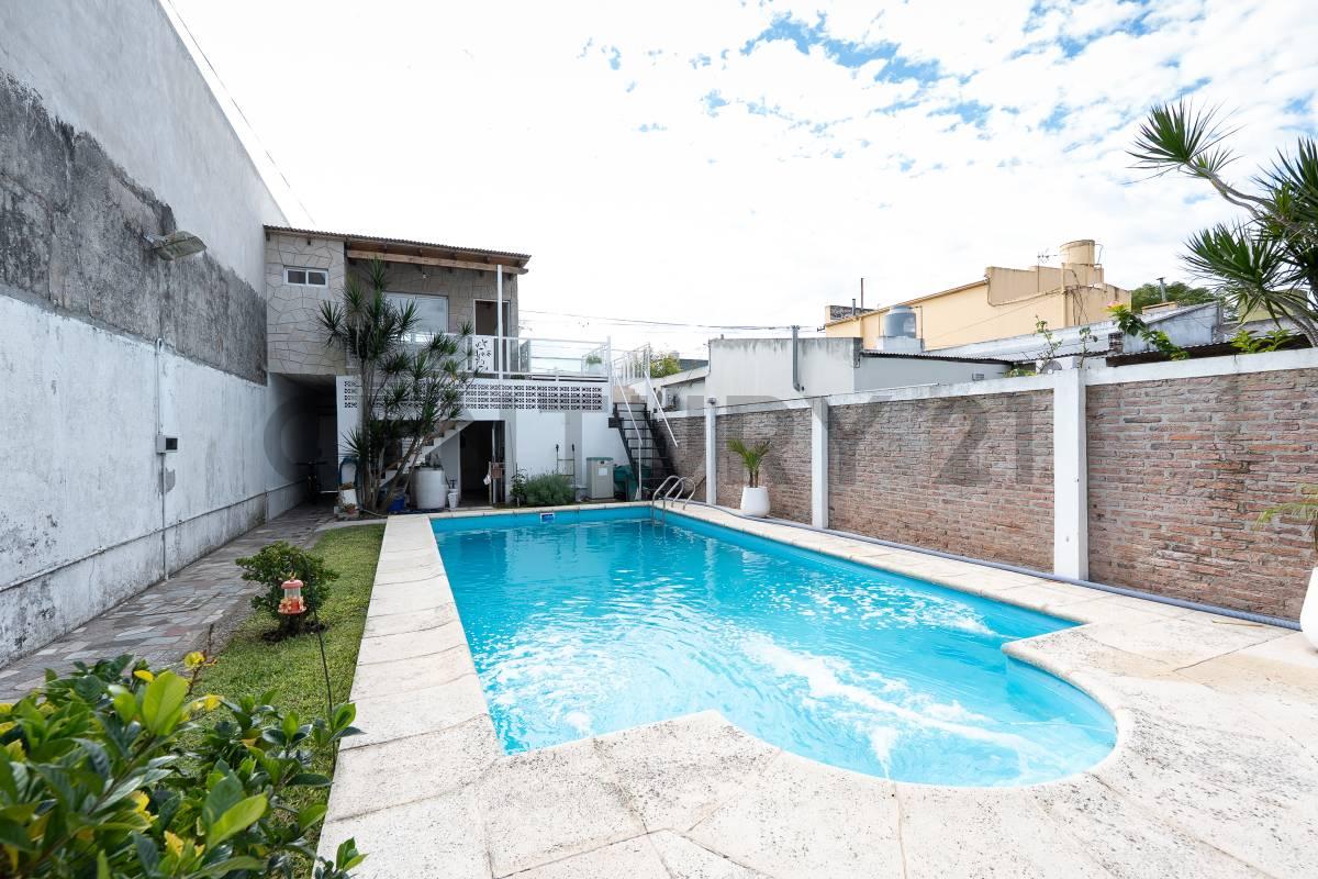 Casa en venta de 2 dormitorios en La Plata — foto 1
