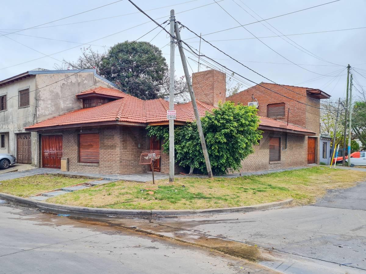 Casa en Venta de 4 dormitorios en Tolosa. — foto 1