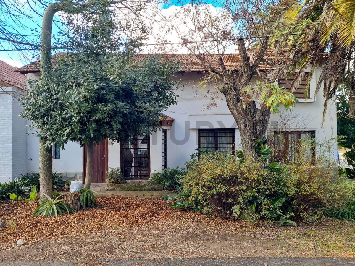 Casa en venta en Gonnet — foto 1