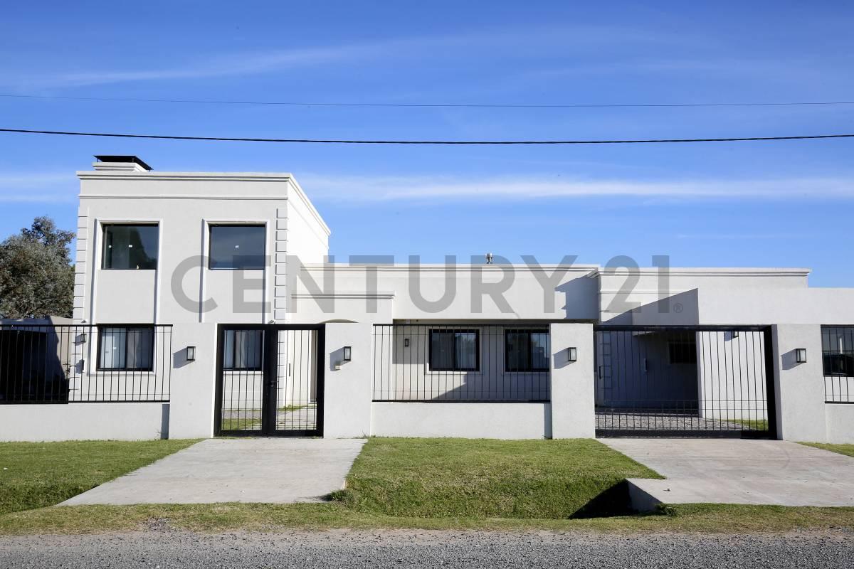 CASA EN VENTA EN BARRIO LA CAÑADA CITY BELL — foto 1