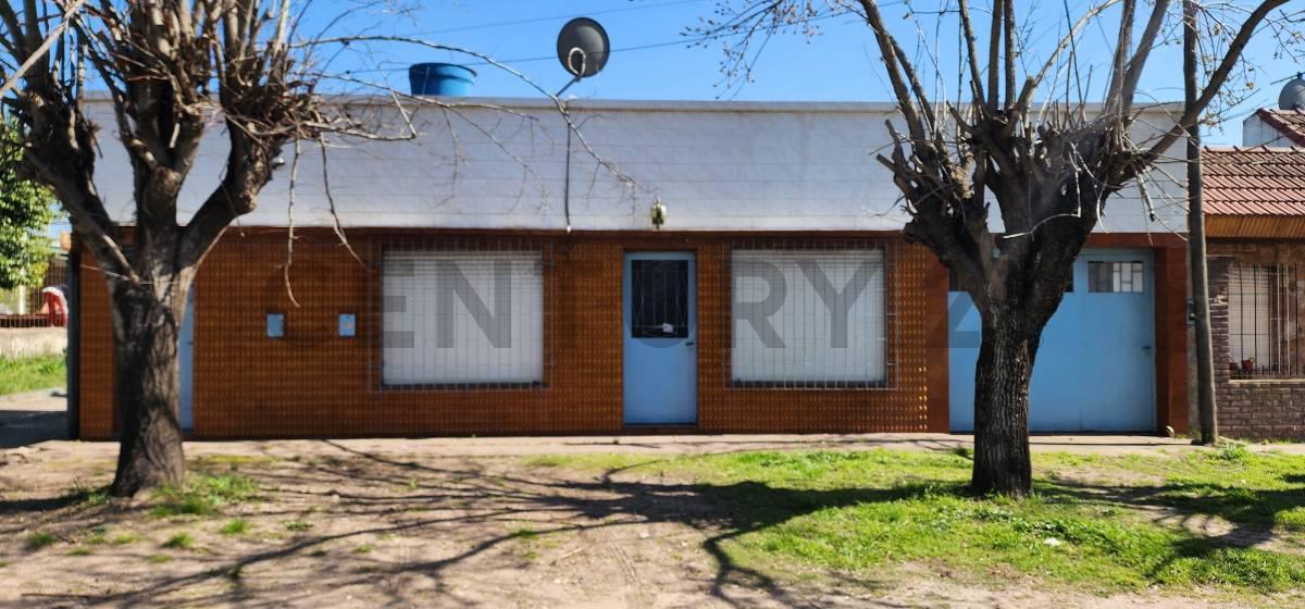 Casa con galpón en venta en La Plata, San Carlos — foto 1