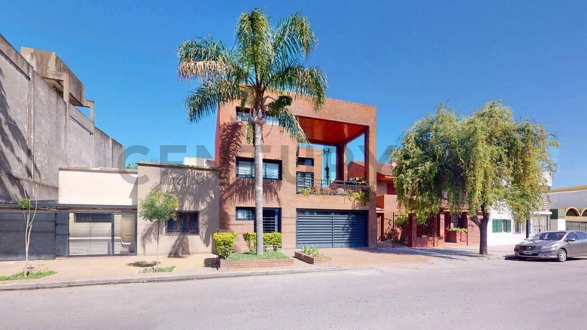 CASA EN CALLE 38 ENTRE 29 y 30 — foto 1