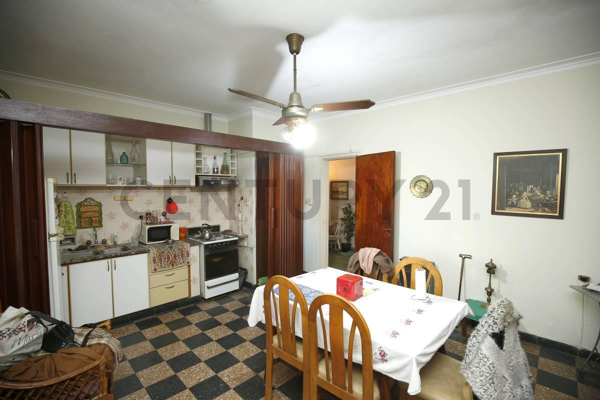 Departamento en venta en La Plata con terraza — foto 1
