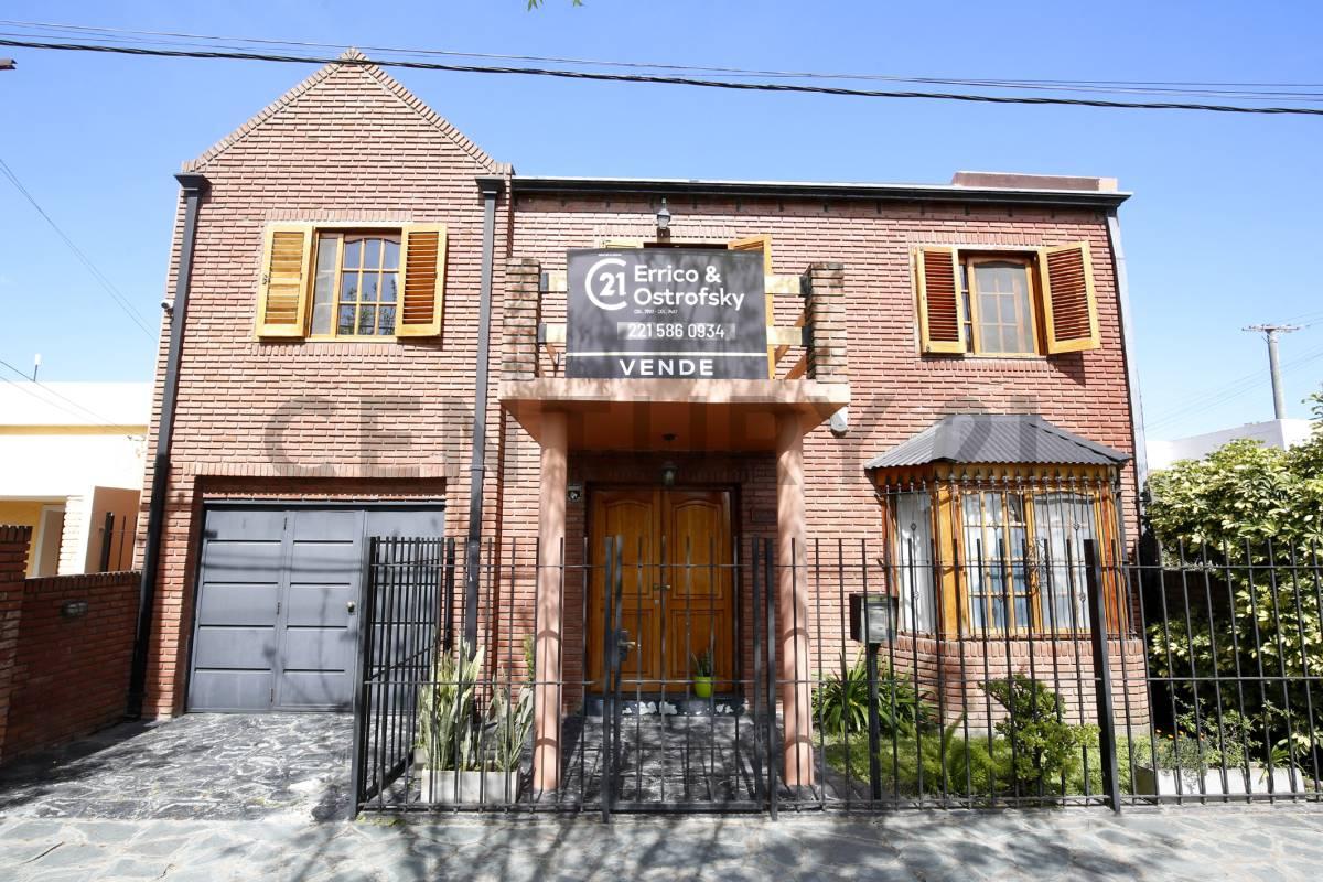 Casa en venta en La Plata apta banco — foto 1