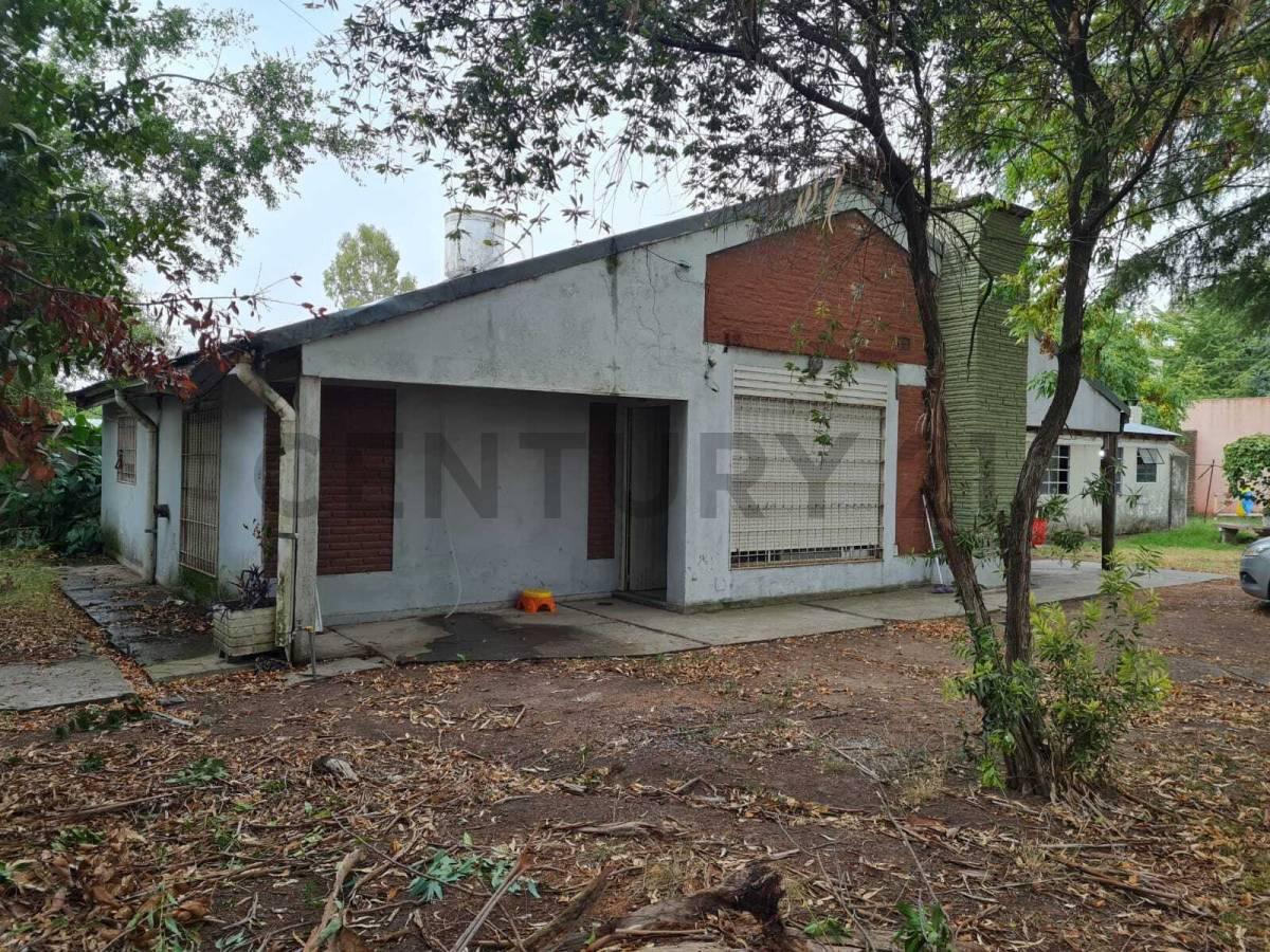505 y 142 Hernandez - Casa Quinta 2 dormitorios - USD 98.000 — foto 1