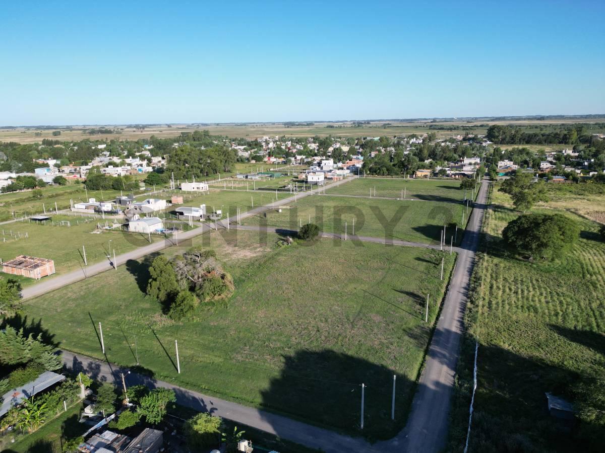 TERRENO EN PARQUE SICARDI A DOS CUADRAS DEL ASFALTO 14 BIS Y 661 — foto 1