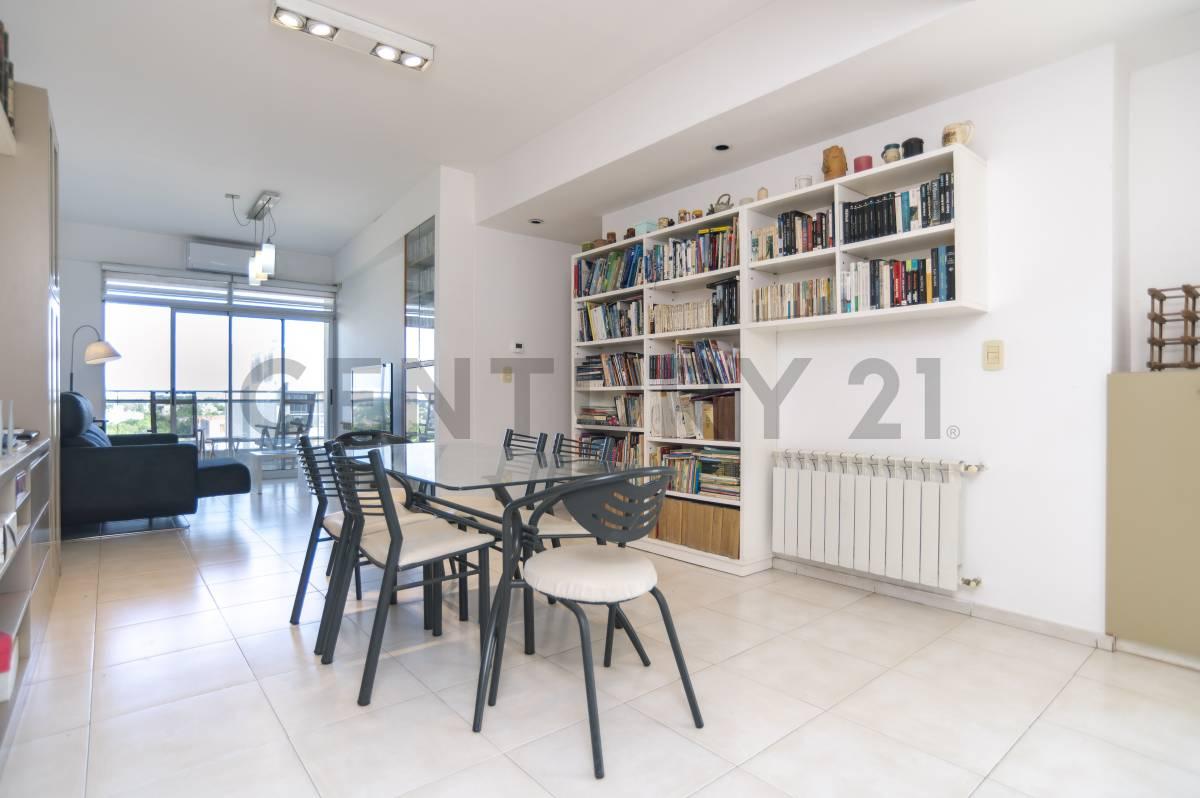 DEPARTAMENTO EN VENTA EN LA PLATA DE 3 DORMITORIOS Y COCHERA — foto 1