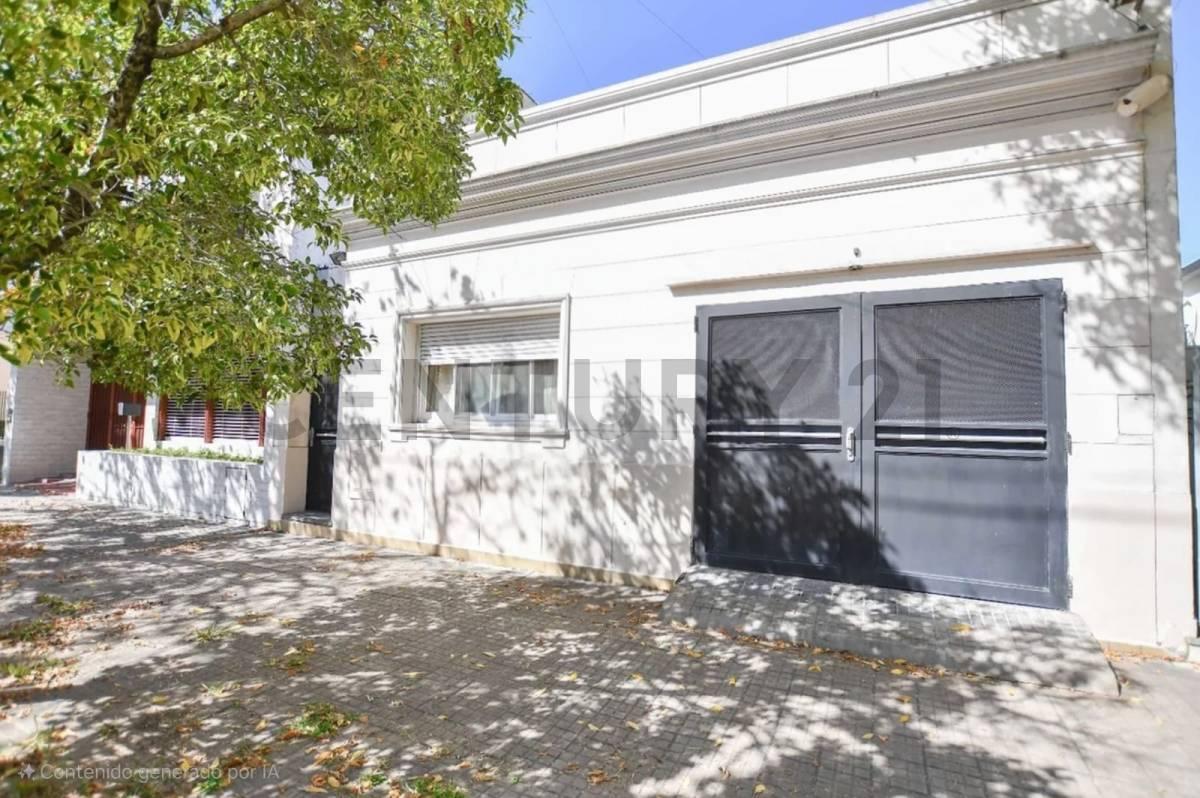 Casa en Venta de 3 Dormitorios La Plata — foto 1