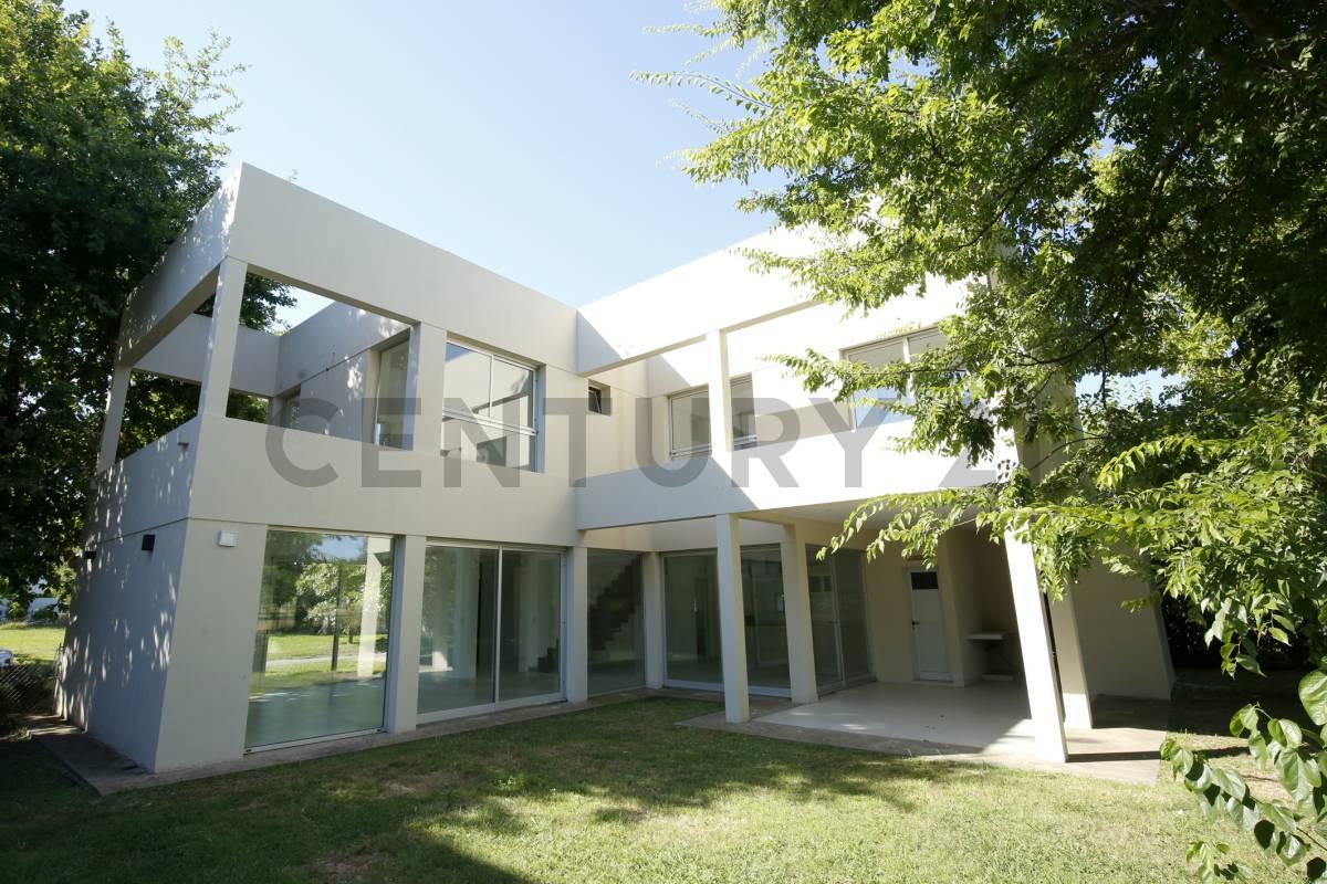 Casa en venta en Fincas de Hudson — foto 1