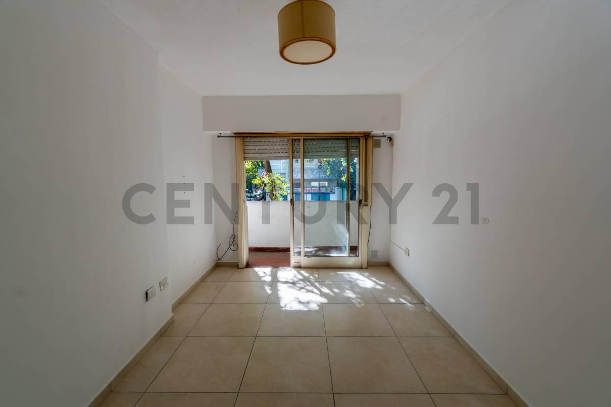 DEPARTAMENTO EN VENTA EN LA PLATA DE DOS DORMITORIOS EN CALLE 2 ESQ. 60 — foto 1
