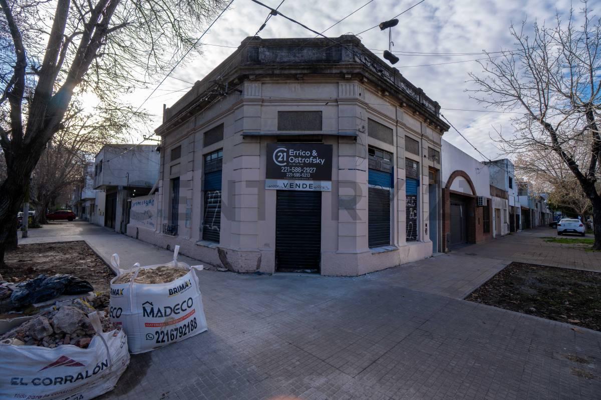 Casa en Venta en La Plata reciclada a nueva — foto 1