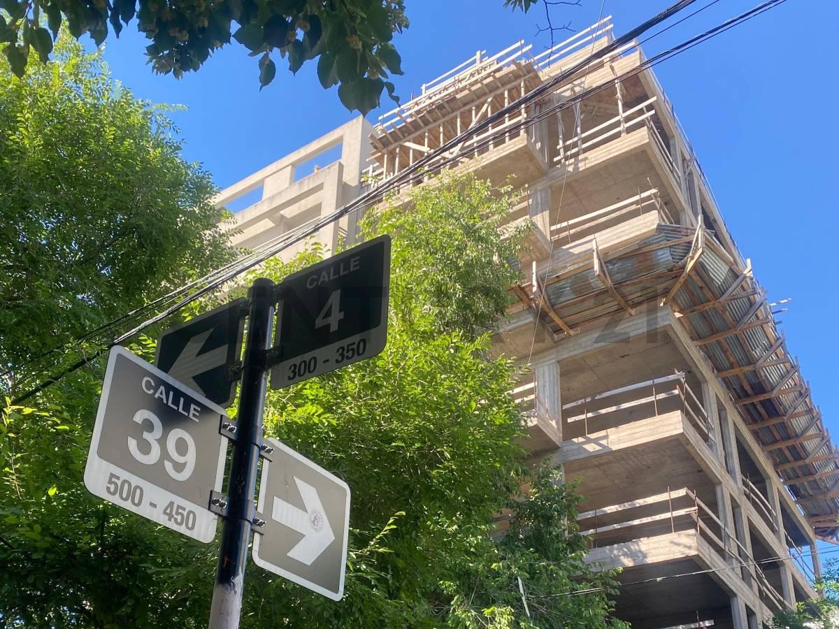 Departamento 1 dormitorio en venta La Plata - Obra avanzada — foto 1