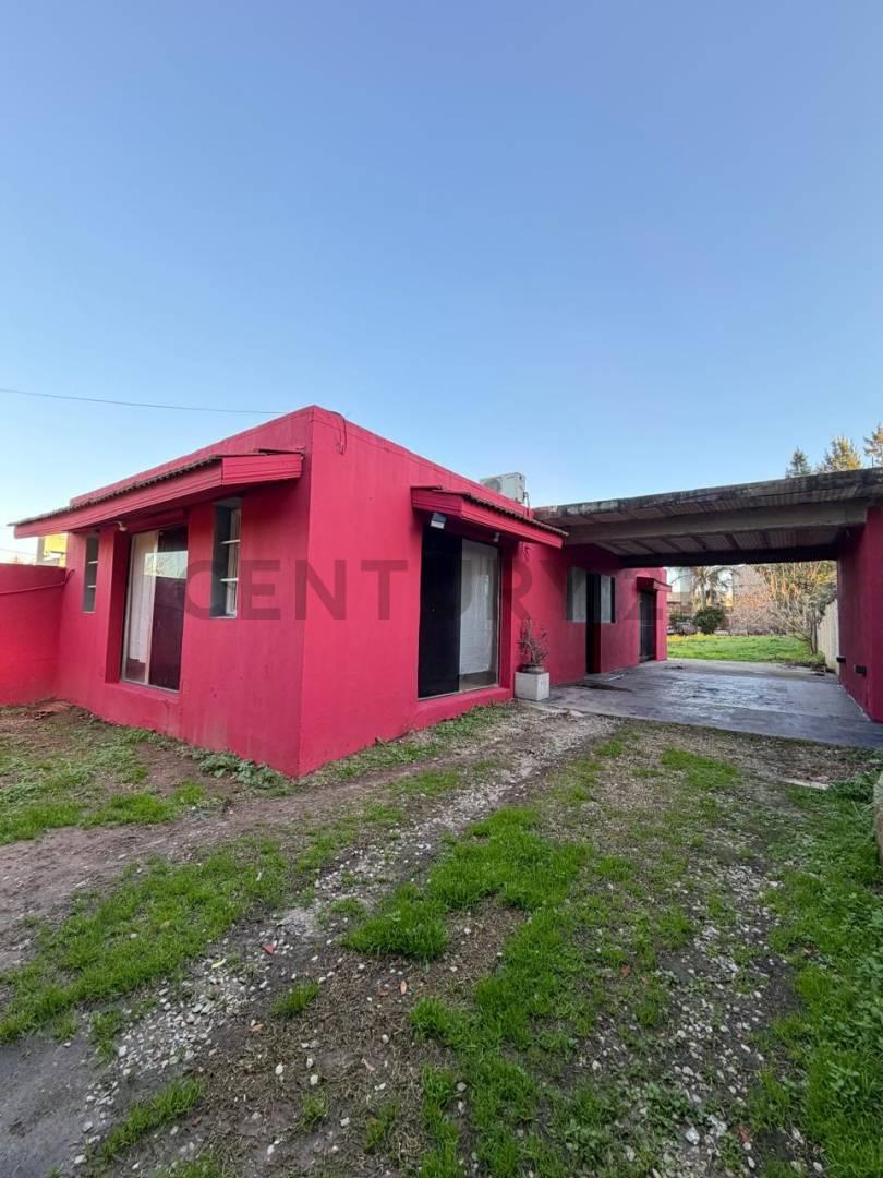 Casa en venta de dos dormitorios en Jose Hernandez calle 132 numero 1342 — foto 1
