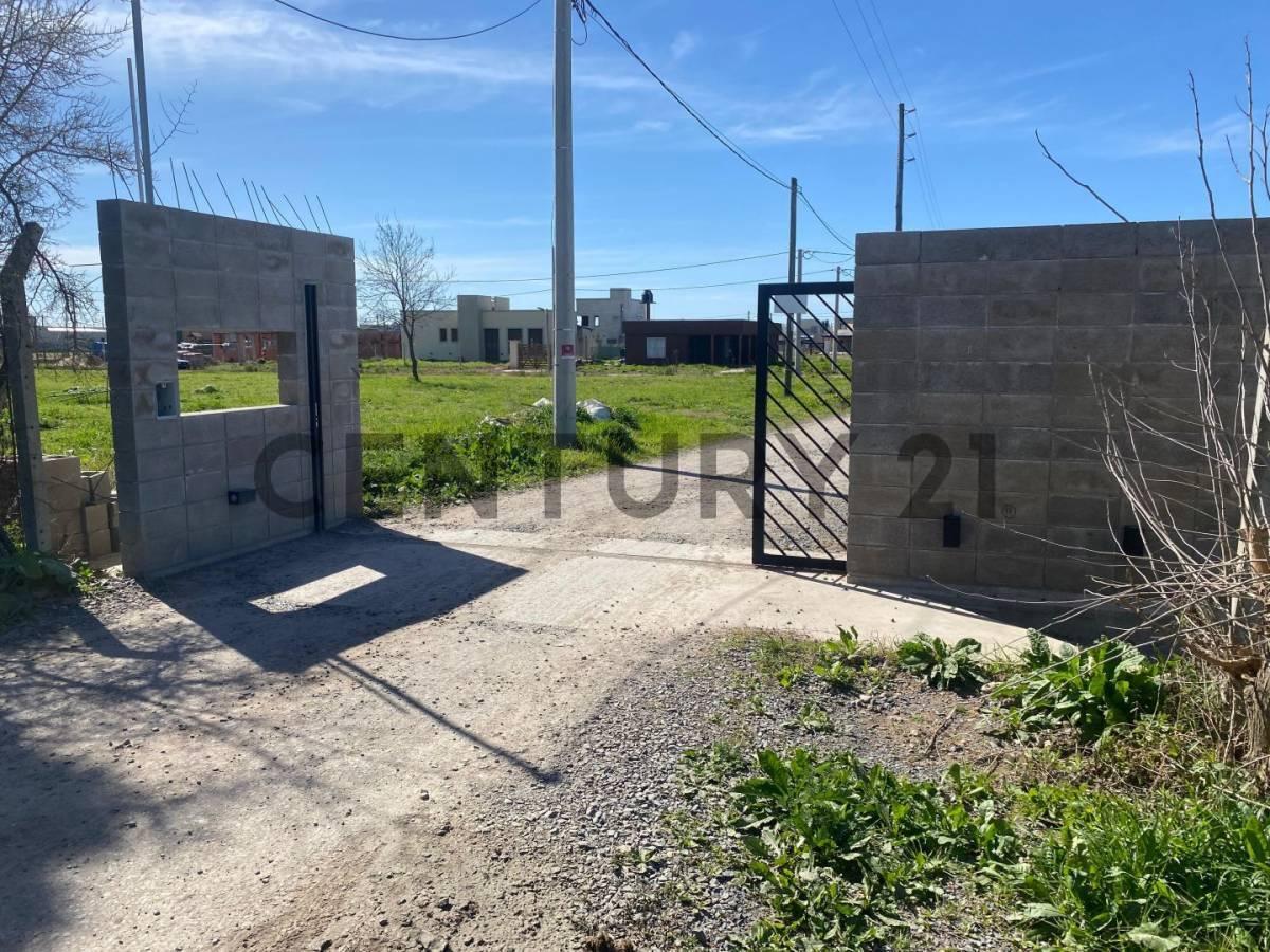Lote en esquina de 600 m² en Barrio Terranova – Arana | Entorno tranquilo y gran proyección — foto 1