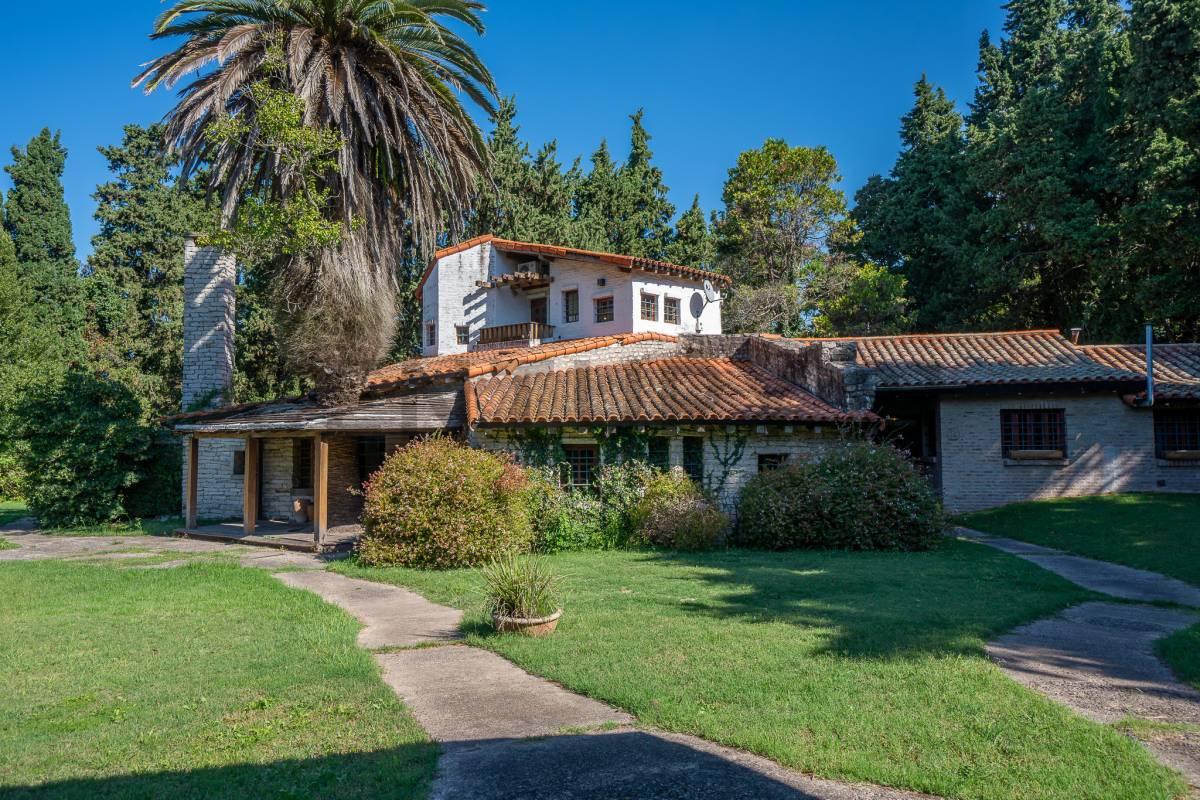 Casa quinta en venta en City Bell — foto 1