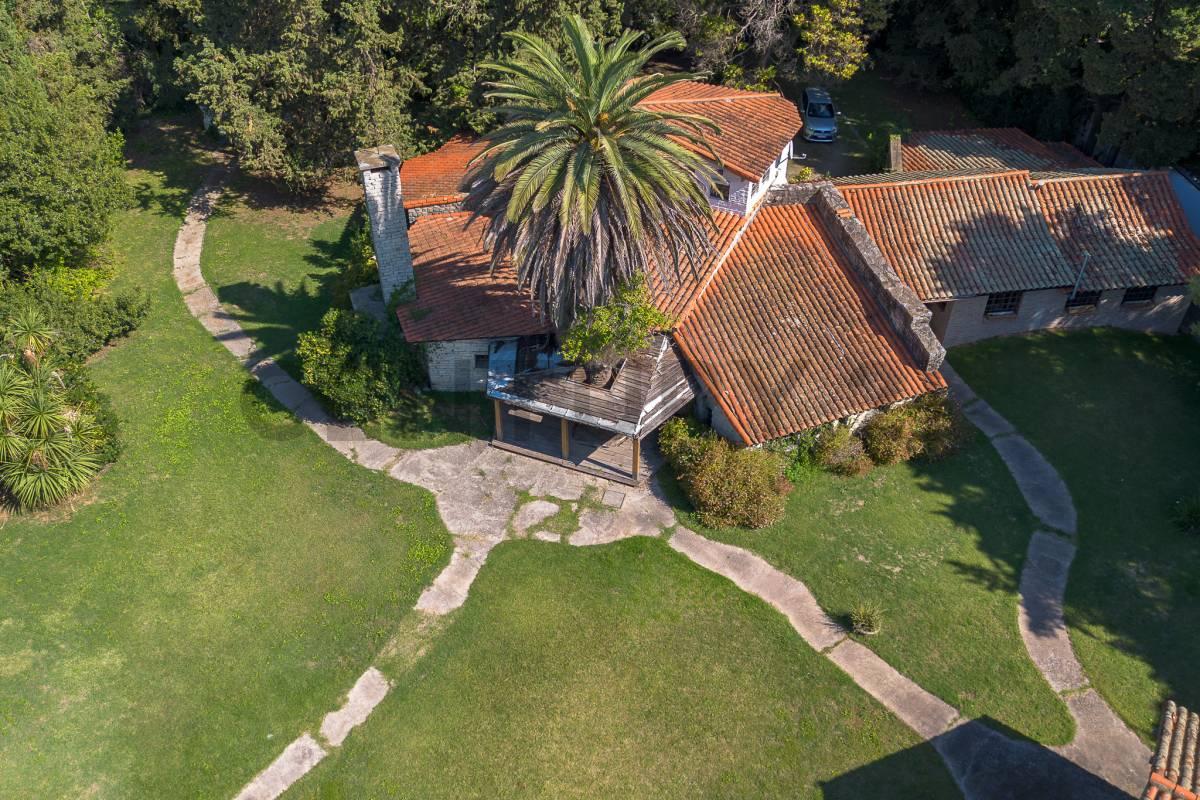 Casa quinta en venta en City Bell — foto 1