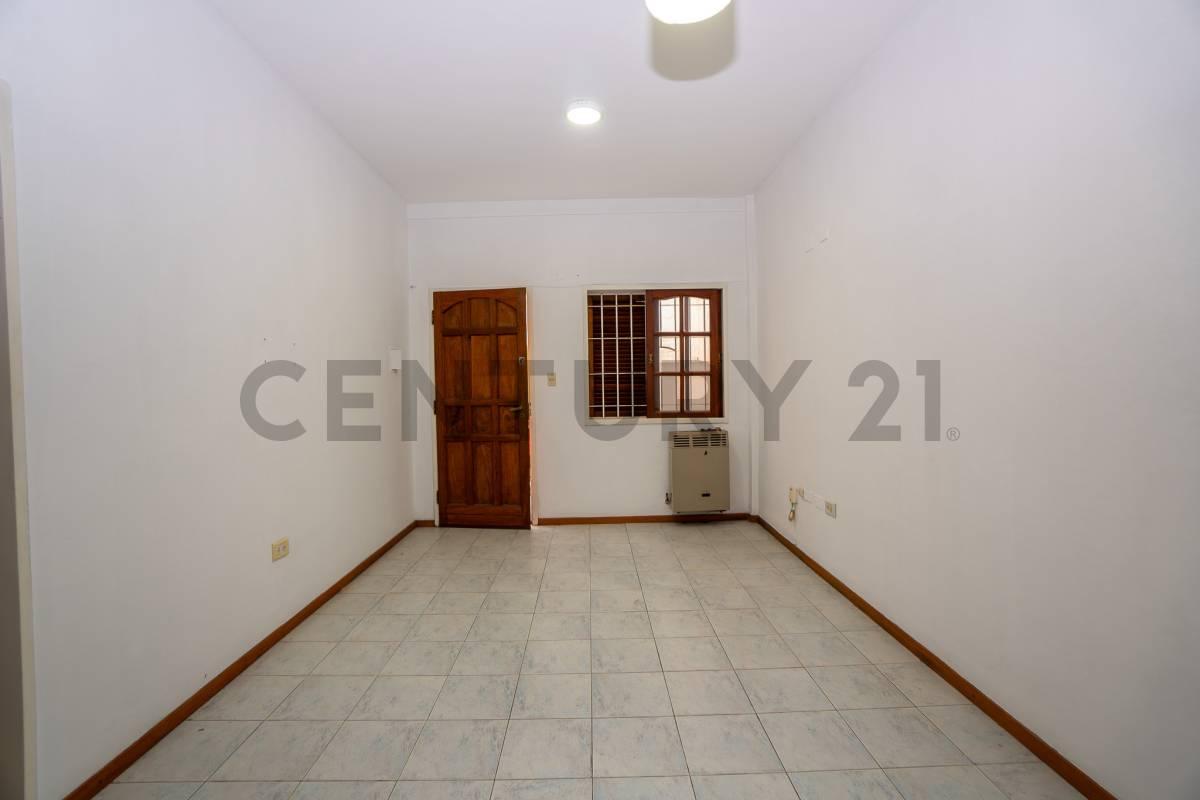PH en venta en La Plata 2 dormitorios con patio — foto 1