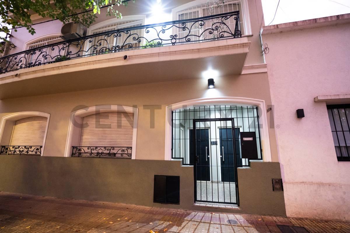 36 ENTRE 1 Y 2 PH PLANTA BAJA CON PATIO EN VENTA 2 DORMITORIOS LA PLATA — foto 1