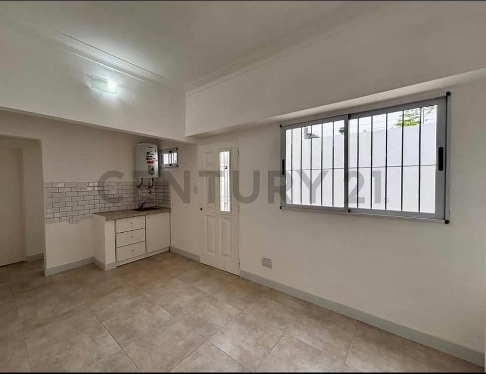 Ph en venta en Los Hornos de 1 dormitorio — foto 1