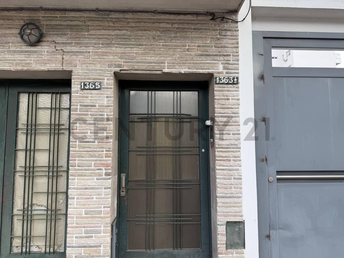 21 entre 60 y 61. PH de 2 dormitorios en venta, La Plata. — foto 1